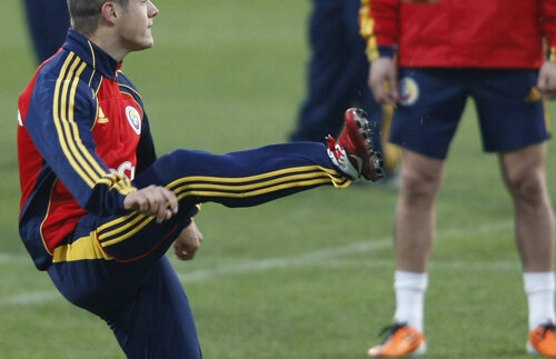 Cu 4 luni înainte de tragerea la sorţi pentru CM 2014, sîntem abia în urna a 4-a valorică » Griji pentru Mondial