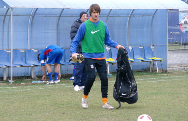 Cîrţu ia un portar de 15 ani la Chişinău!