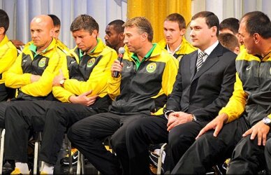 Buni de plată » Ameninţată cu FIFA şi UEFA, echipa lui Dan Petrescu l-a plătit pe Nikezic