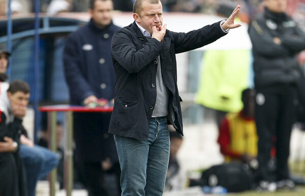 Dorinel e calm: "N-avem presiune. Obiectivul este Europa League"