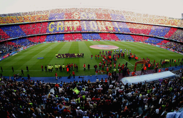 Barcelona a devenit obiectiv fotbalistic pentru românii încurajaţi de preţurile mici ale avioanelor low cost