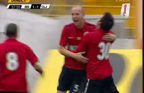 VIDEO / Pele îi aduce pe clujeni în avantaj