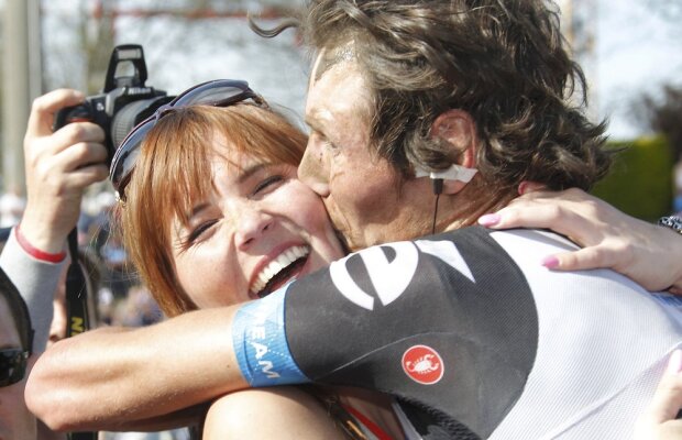 Belgianul Van Summeren şi-a cerut iubita în căsătorie după ce a cîştigat Paris-Roubaix