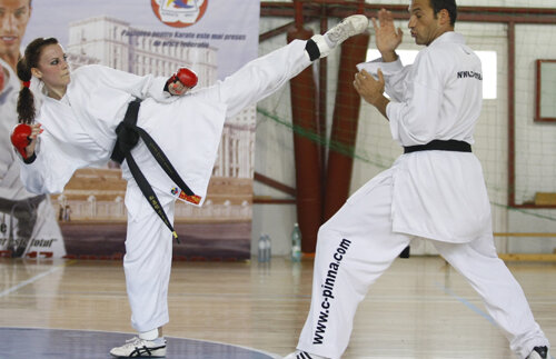 Campionul mondial Christophe Pinna a lăudat România: "Aveţi karateka buni!"