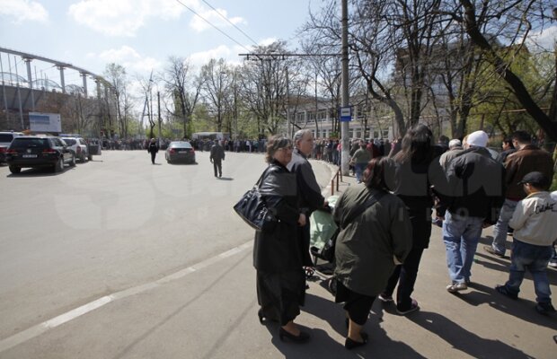 FOTO Interes incredibil pentru noua arenă din Bucureşti » Peste 20.000 de persoane au văzut deja National Arena