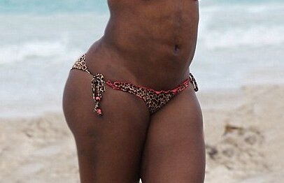 Lebăda neagră :D Serena Williams dansează pe plajă!