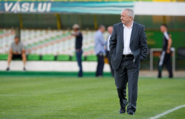 Porumboiu: "Steaua, Rapid, Oţelul, Timişoara şi noi ne batem la campionat"