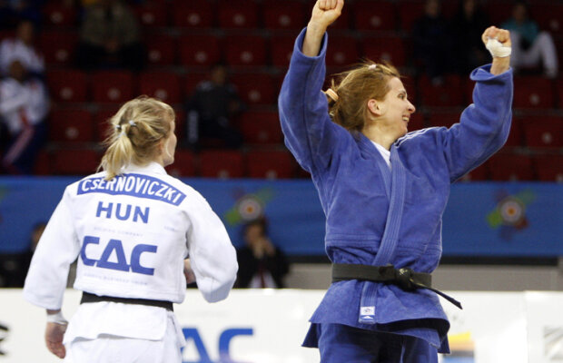 Alina Dumitru a cîştigat un nou titlu continental. Corina Căprioriu a luat bronzul » De şapte stele