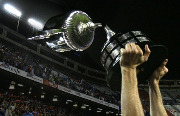 Cupa Regelui s-a spart în 10! Bijutierul care a realizat-o a băgat-o deja la reanimare :D