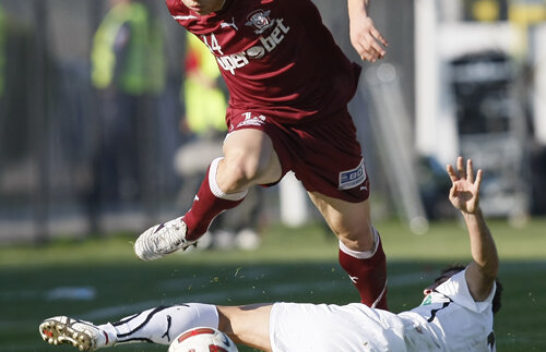 Rapid joacă cu trei sferturi de echipă schimbată faţă de tur » Supravieţuitorii