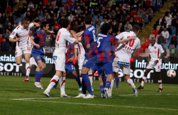 VIDEO / Rezumatul partidei dintre Steaua şi Dinamo, încheiată cu victoria "cîinilor"