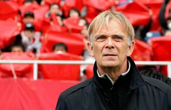 O nouă şansă pentru Ioniţă? Koln are un nou antrenor, pe Volker Fink