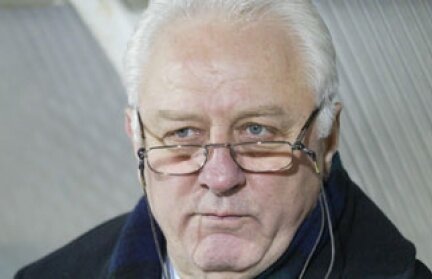 Poţi să crezi? » Halagian, dat afară de Pădureanu pentru că ar fi pus jucătorii să se bărbierească!