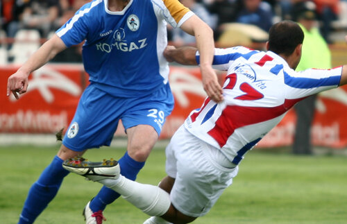 Iancu continuă acuzaţiile către rivale » Blat la Oţelul - Gaz Metan?