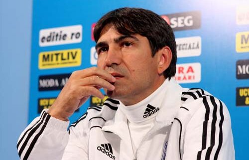 Victor Piţurcă: "După mintea ălora de la Craiova din comisiile sportive fac parte numai infractori şi borfaşi care-l fură pe Mititelu, care e un escroc"