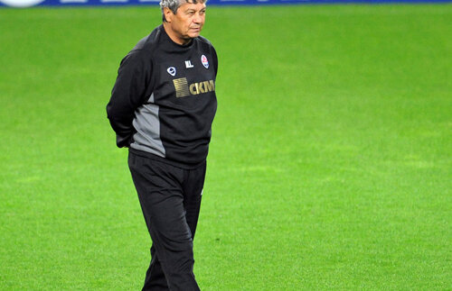 Lucescu deplînge situaţia granzilor: "E îngrijorător că echipe ca Steaua şi Dinamo ies din prim-plan"