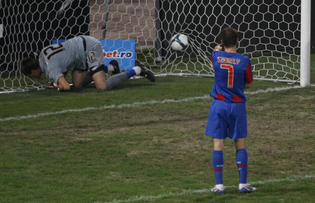 În acest sezon, Steaua începe prost şi termină la fel