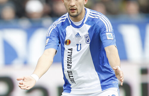 Fanii Benficăi au păreri împărţite asupra eventualului transfer al lui Florin Costea