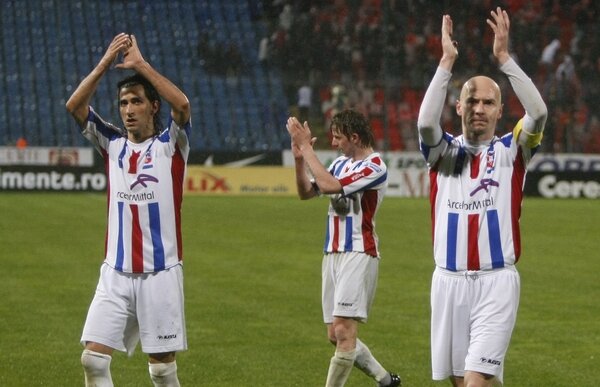 Gălăţenii răspund elegant la acuzele privind arbitrajele: "Iertare, domnilor, că ne dorim să cîştigăm campionatul!"