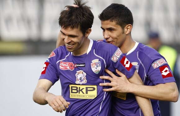 Mesajul timişorenilor pentru rivalii de la Galaţi: "Să jucăm care pe care, fără şmecherii"