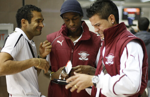 Află ce superstiţii au jucătorii Rapidului » Busuioc şi chiloţi roşii :)