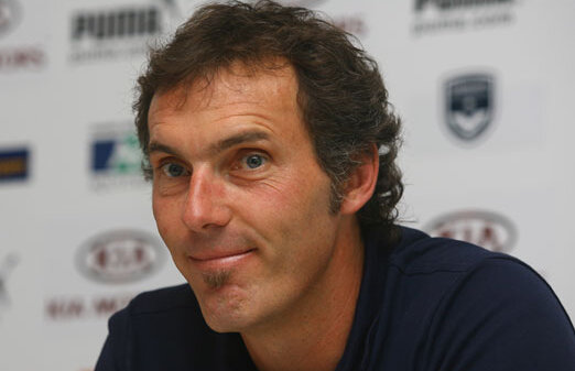 Federaţia franceză şi-a reînnoit încrederea în Laurent Blanc