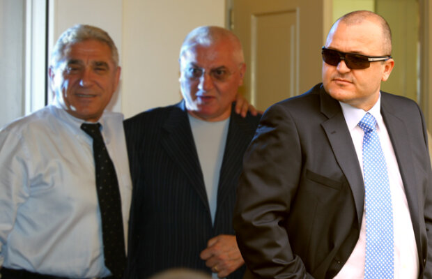 VIDEO Mititelu dă de pămînt cu toată Liga 1: "Nenorociţi, curve şi infractori. Becali un hoţ de buzunare, o jagardea!"