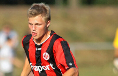 Entuziasmul tinereţii îşi cere tributul :) » Eliminare după 43 de secunde!