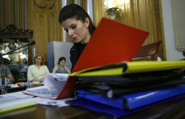 Mailurile dintre oamenii de încredere ai lui Ridzi descriu aranjamentele din MTS » ”CIA în toată regula”