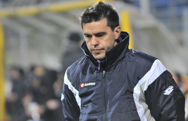 Contra ştie de ce naţionala merge atît de prost: "Jucătorilor le e teamă de rezultat"