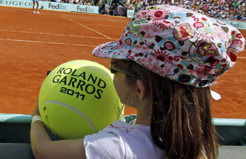 Turneul de la Paris începe azi » Imperiu cărămiziu