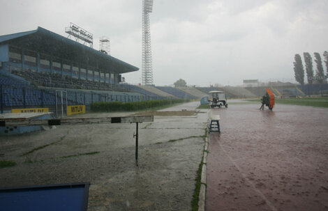 Gazul a învins dar nu va juca în Europa » Fotbal în băltoacă