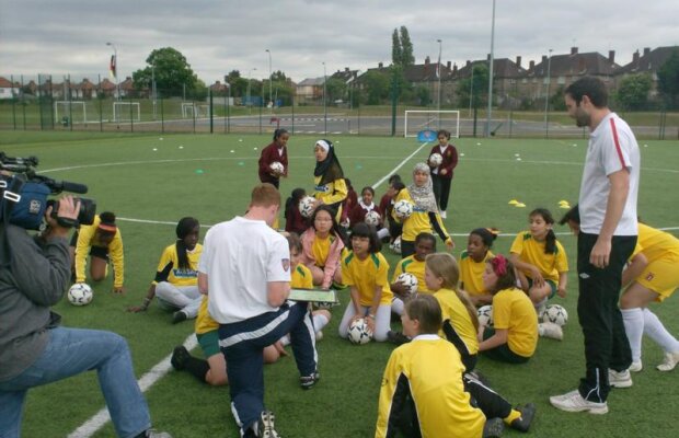 Fotbalul feminin se inspiră din modelul englezesc: "Vrem o Superligă puternică!"