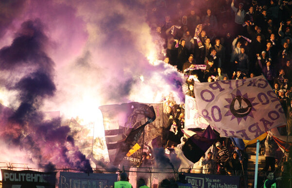 EXCLUSIV Fanii lui Poli protestează azi împotriva deciziei FRF