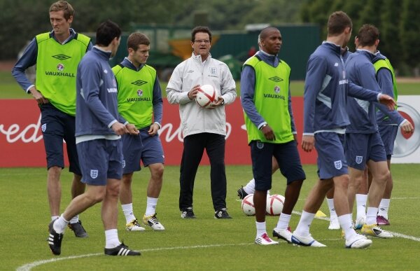 Englezii au un singur atacant valid înaintea meciului cu Elveţia » Lei ştirbi