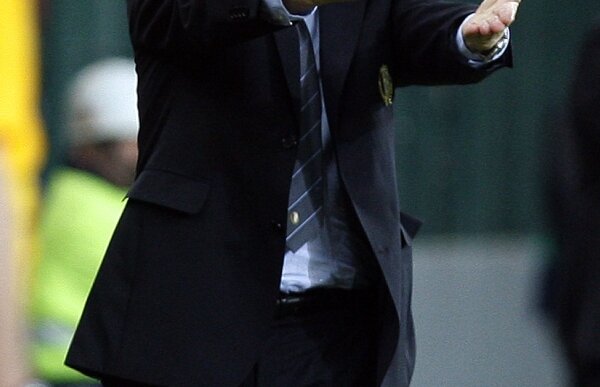 Becali n-a fost impresionat de numele lui Costacurta! Opţiunile Stelei: 1. Boloni, 2. Grigoraş