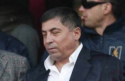 Vasile Turcu şi Primăria vor să pună mîna pe Sportul Studenţesc!