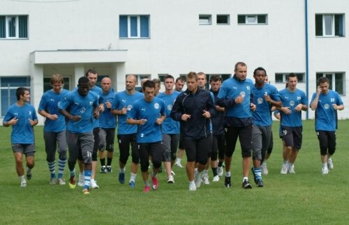 Gloria s-a despărţit de 8 jucători, dar îl aşteaptă pe Junior Moraes la Bistriţa