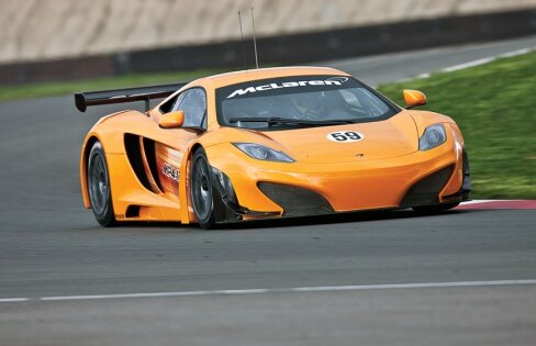 GALERIE FOTO "Născut pregătit" - McLaren MP4-12C GT3