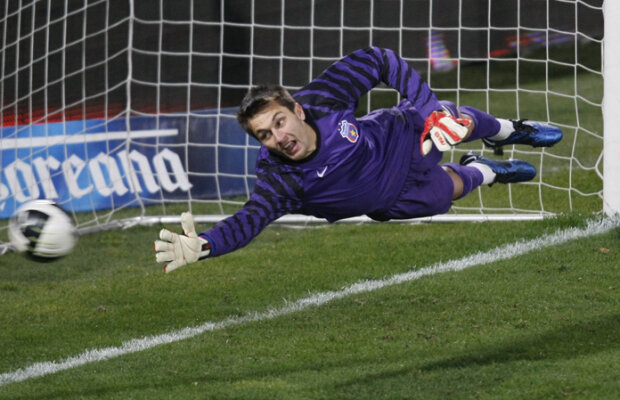 VIDEO Şuturile de la distanţă sînt coşmarul lui Tătăruşanu! Şi cu Napoli a primit gol din afara careului