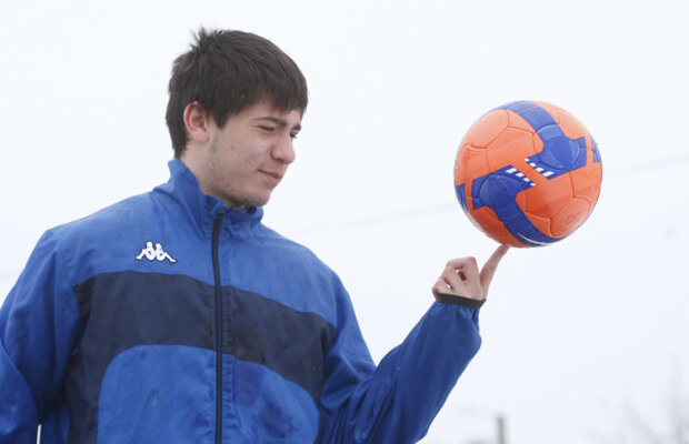 Dinamo mai şi transferă. Bogdan Stelea jr, la Dinamo! Joacă fundaş stînga!