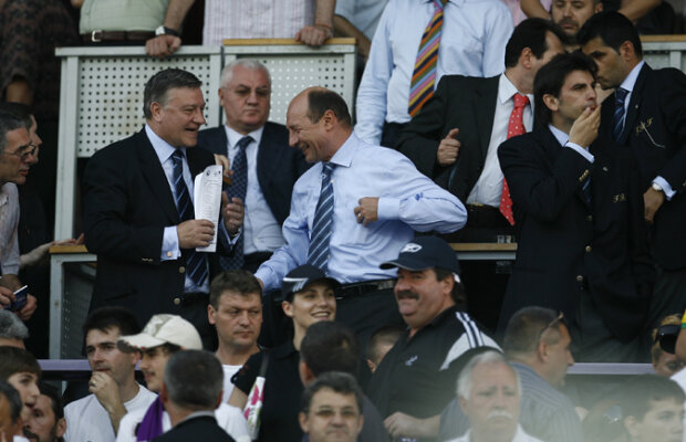 Surpriză! Băsescu nu vrea să meargă la meciul Bute-Mendy ;)
