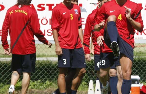 Steaua nu mai joacă nici un amical pînă marţi