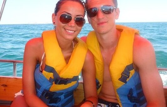 Relaţie la distanţă » Florin Gardoş iubeşte o tînără din Satu Mare