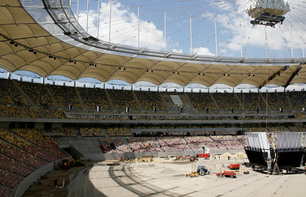 ULUITOR Vezi ce vor să facă administratorii de la Naţional Arena ca să termine stadionul la timp
