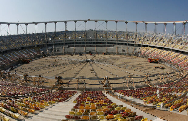 Cu instalaţie de încălzire sau fără? Reacţie de la Primărie: ”Dragomir spune poveşti cu gazonul”