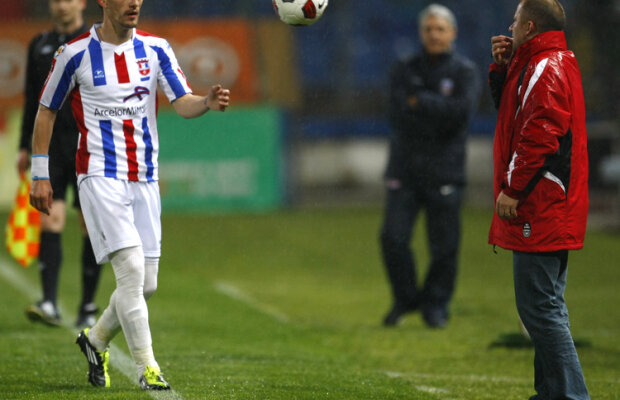 Adrian Sălăgeanu a fost lăsat acasă de Dorinel Munteanu din cauza unui scandal pornit de la bani. Supermeciuri în Olanda