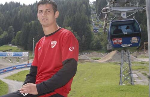 Raul Crişan îşi povesteşte peripeţiile din copilărie: "Cu Gardoş copiam la şcoală!"