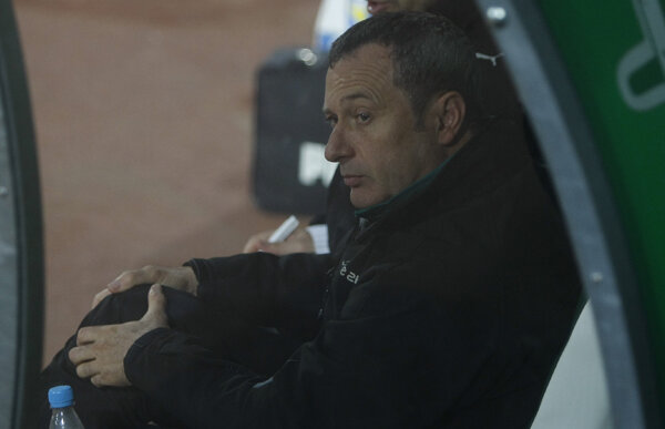 Mircea Rednic rîde de dinamovişti: "Sînt săraci, nu au nici o şansă la titlu"