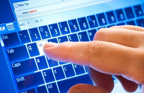 54% dintre români nu au folosit Internetul!